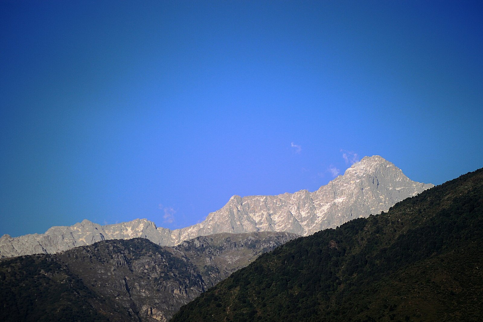 Dhauladhar layers.JPG
