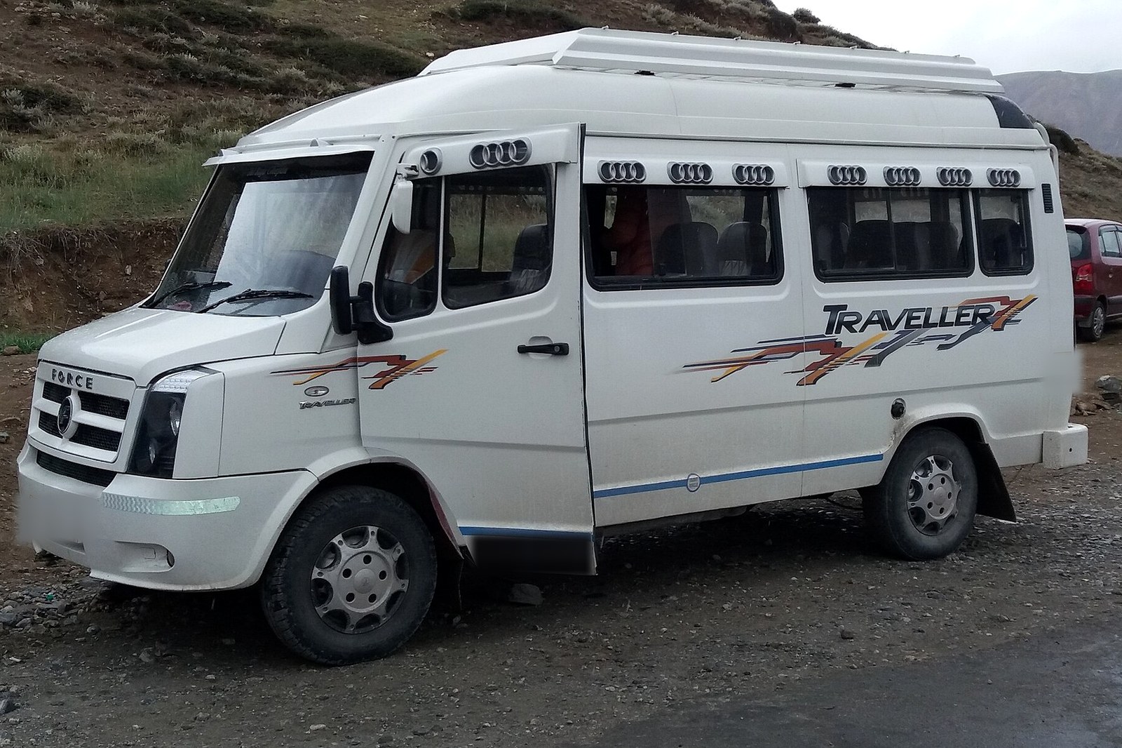 16 Seater Tempo Traveller